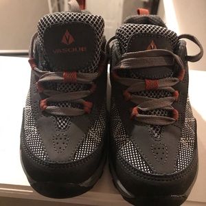 Vasque boys hiking shoes